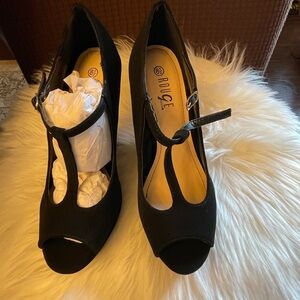 Rouge black high wedge with straps